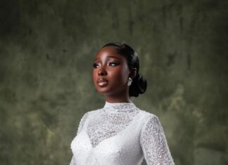 Step into And not using a raze in sight in This Ethereal White Wedding Behold Step into And not using a raze in sight in This Ethereal White Wedding Behold