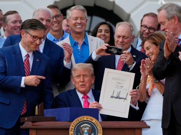 CBO: US Federal deficits and debt to worsen over next decade