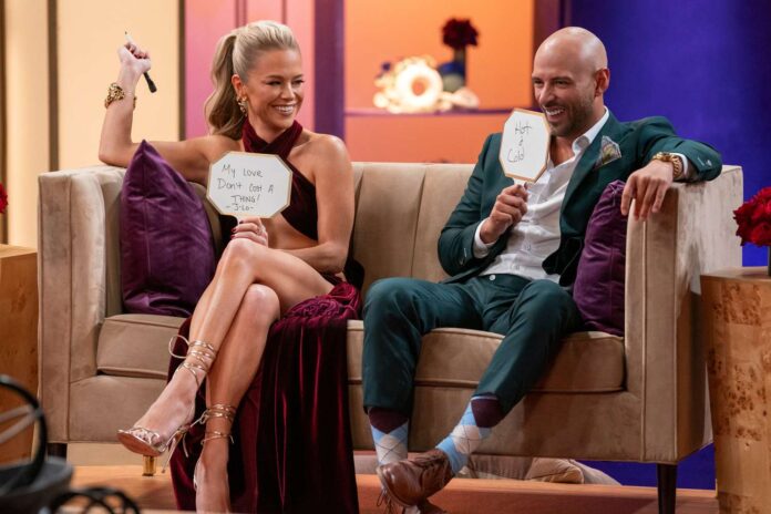 ‘Bask in Is Blind’ star Izzy reveals what happened with Stacy and Johnie