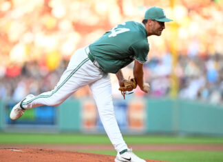 Mariners Spring Practicing 2026, Sport #12 Mariners Spring Practicing 2026, Sport #12