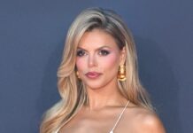 Brooks Nader Solid in Fox’s ‘Baywatch’ Reboot Brooks Nader Solid in Fox’s ‘Baywatch’ Reboot