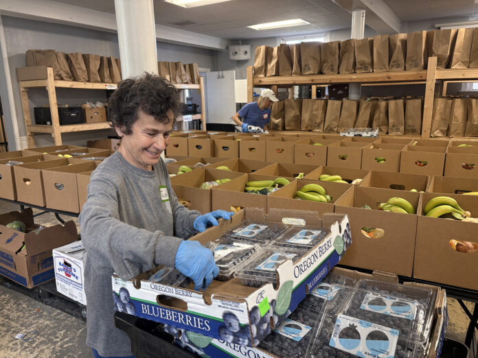 With most new refugees barred, synagogues turn to serving those already here