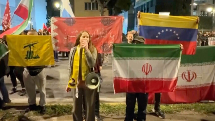 Hundreds rally in Athens protesting US-Israeli attacks on Iran