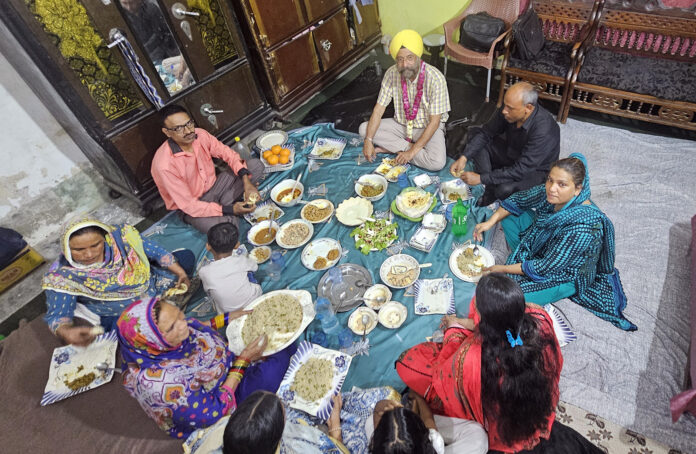 I fasted for friendship during Ramadan and Lent. Right here’s what I learned.