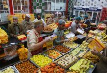 Pakistan and Afghanistan agree to temporary Eid al-Fitr ‘cease’ in conflict Pakistan and Afghanistan agree to temporary Eid al-Fitr ‘cease’ in conflict